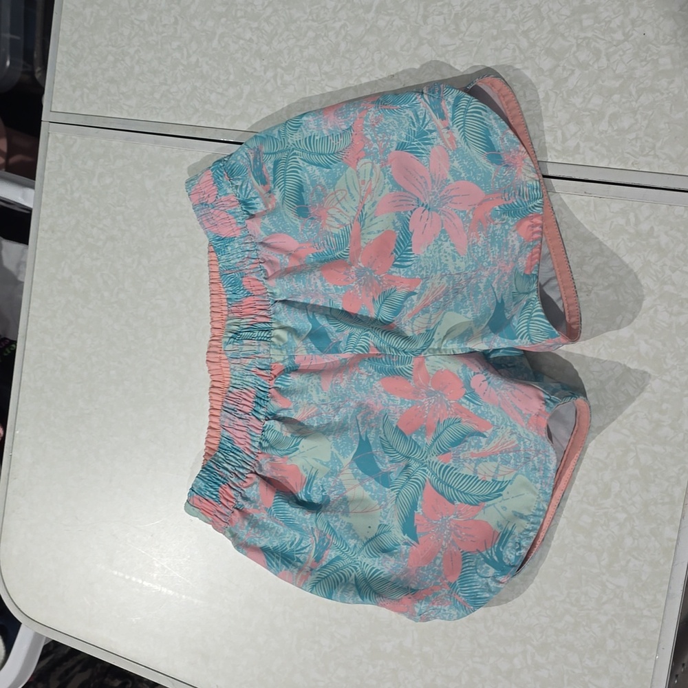 World‎ Wide Sportsman  Shorts Floral Print Size S/P from Bass Pro Shop